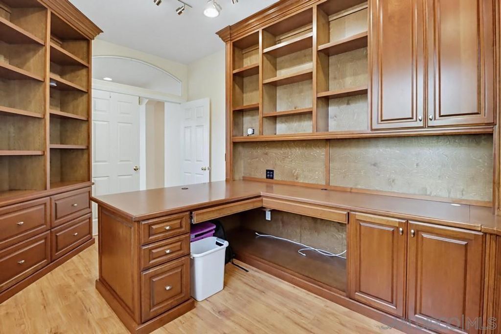 Image 9 of property listing at 11951 Cypress Valley Dr, San Diego, CA 92131