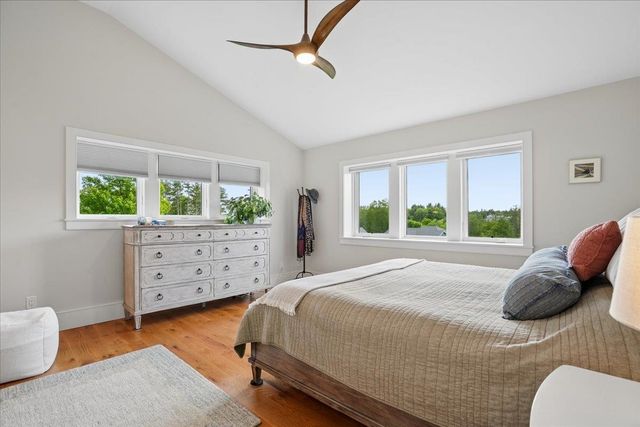 11 Wheeler Farm Road, Bedford, NH 03110