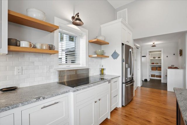 11 Wheeler Farm Road, Bedford, NH 03110