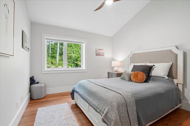 11 Wheeler Farm Road, Bedford, NH 03110