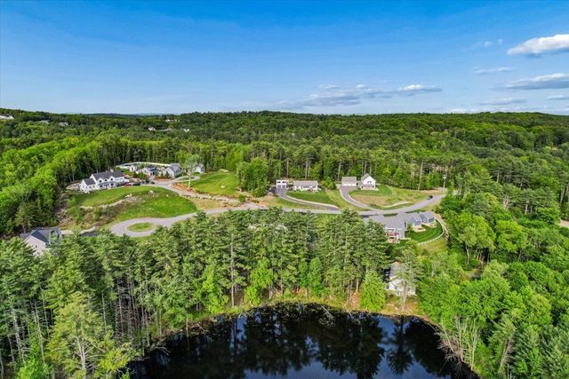 11 Wheeler Farm Road, Bedford, NH 03110