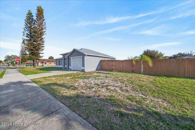 907 School Street, Cocoa, FL 32922