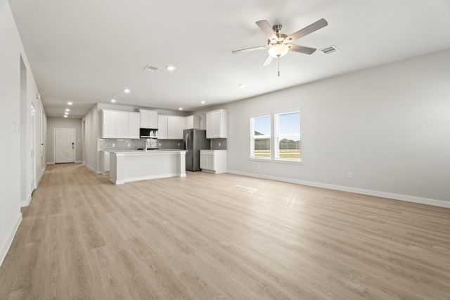 8202 Coral Drive, Texas City, TX 77591