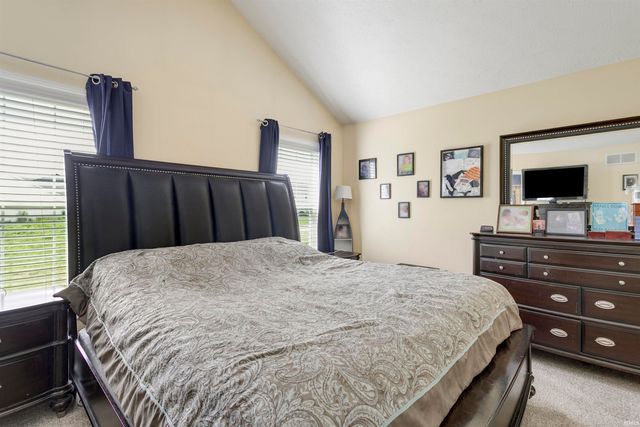 1507 Kingsman Way, Osceola, IN 46561