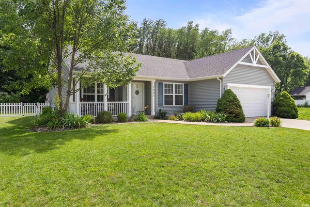 1507 Kingsman Way, Osceola, IN 46561