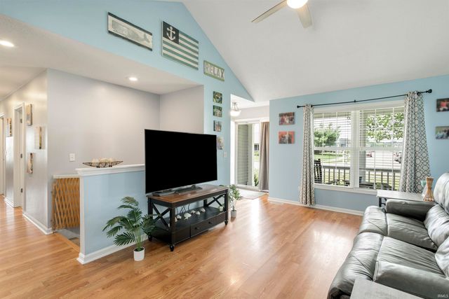 1507 Kingsman Way, Osceola, IN 46561