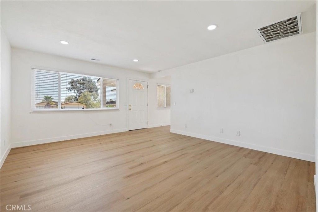Image 10 of property listing at 5566 Daisy, 29 Palms, CA 92277