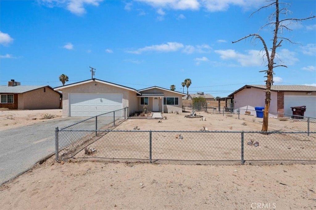 Image 2 of property listing at 5566 Daisy, 29 Palms, CA 92277