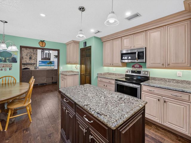 671 QUIETWATER COVE, Altamonte Springs, FL 32701