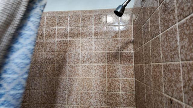 1721 N Alexander Lane, Bethany, OK 73008