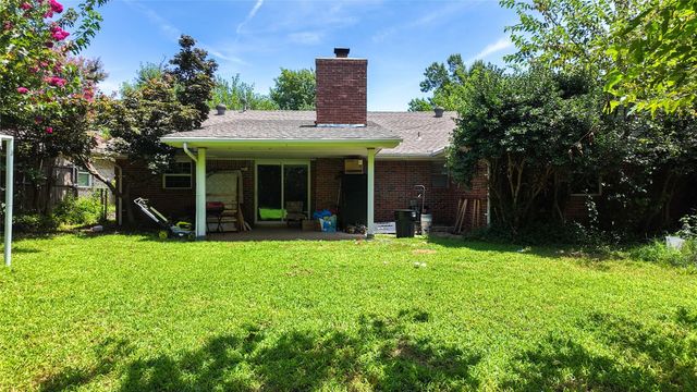 1721 N Alexander Lane, Bethany, OK 73008