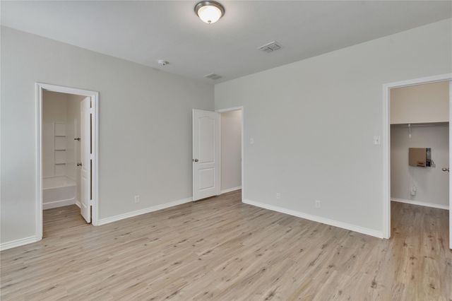 521 New Country RD, Kyle, TX 78640