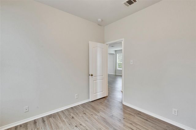 521 New Country RD, Kyle, TX 78640