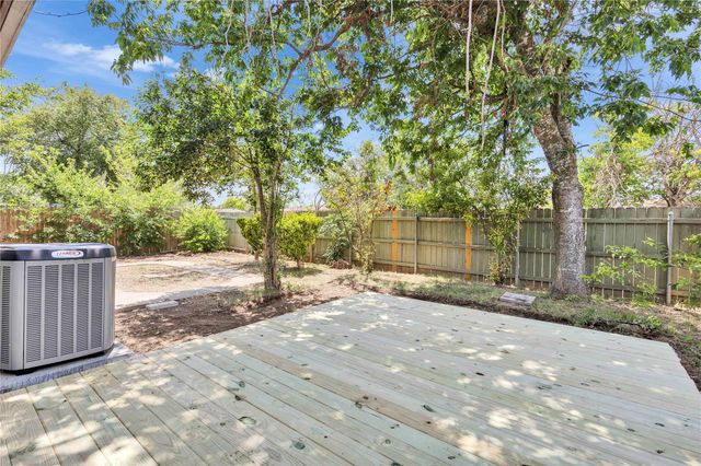 521 New Country RD, Kyle, TX 78640