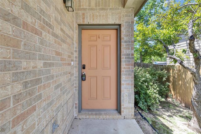 521 New Country RD, Kyle, TX 78640