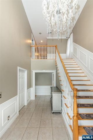 95 Highwood Avenue, Englewood, NJ 07631