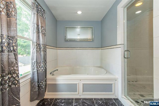 95 Highwood Avenue, Englewood, NJ 07631