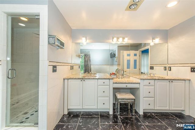 95 Highwood Avenue, Englewood, NJ 07631