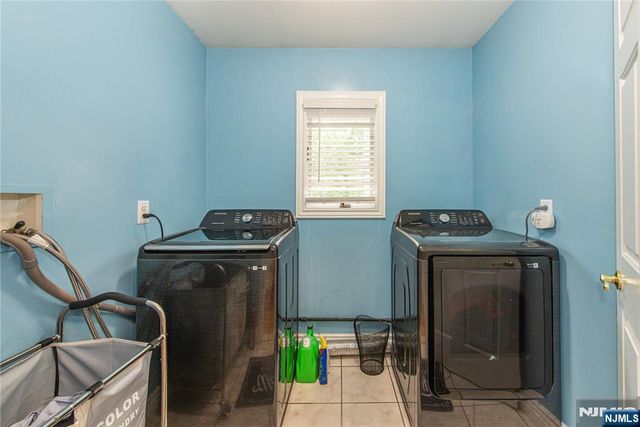 95 Highwood Avenue, Englewood, NJ 07631