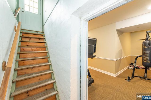 95 Highwood Avenue, Englewood, NJ 07631