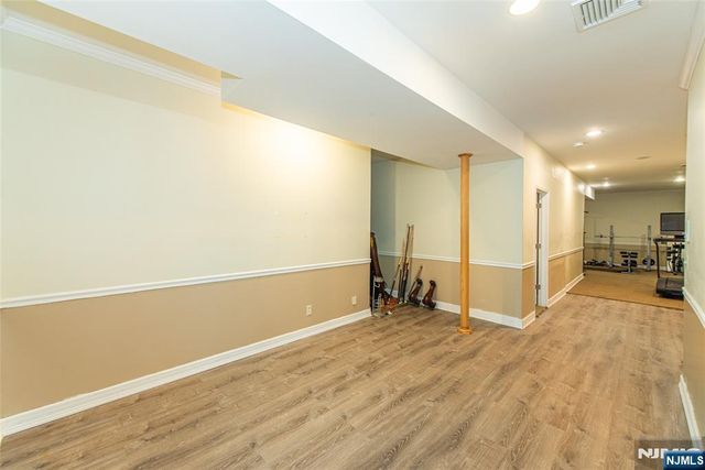 95 Highwood Avenue, Englewood, NJ 07631