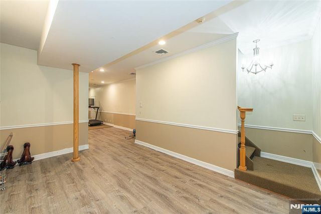 95 Highwood Avenue, Englewood, NJ 07631