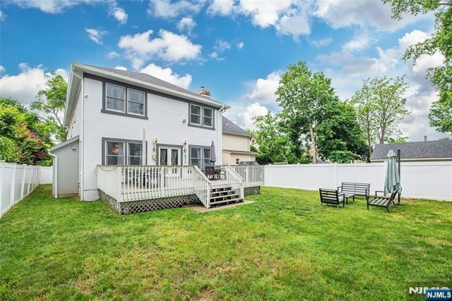 95 Highwood Avenue, Englewood, NJ 07631