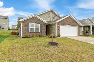 1516 Robin Rd, Shelbyville, KY 40065