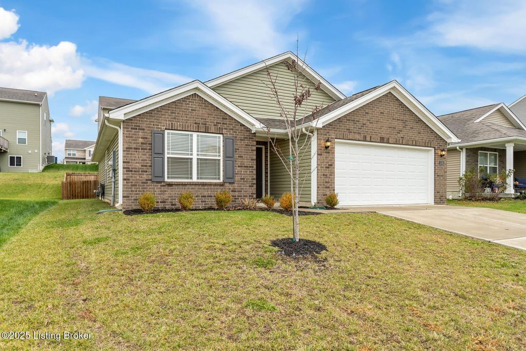 1516 Robin Rd, Shelbyville, KY 40065