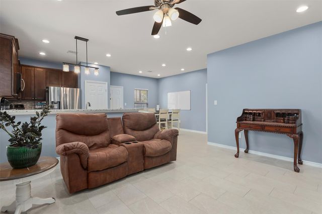 2518 33rd Avenue N, Texas City, TX 77590