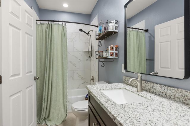 2518 33rd Avenue N, Texas City, TX 77590