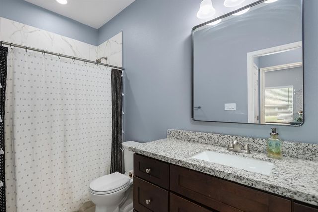 2518 33rd Avenue N, Texas City, TX 77590