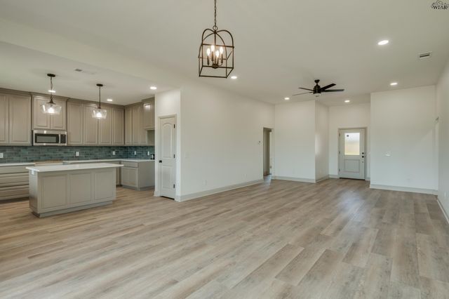 1428 AMHERST STREET, Burkburnett, TX 76354