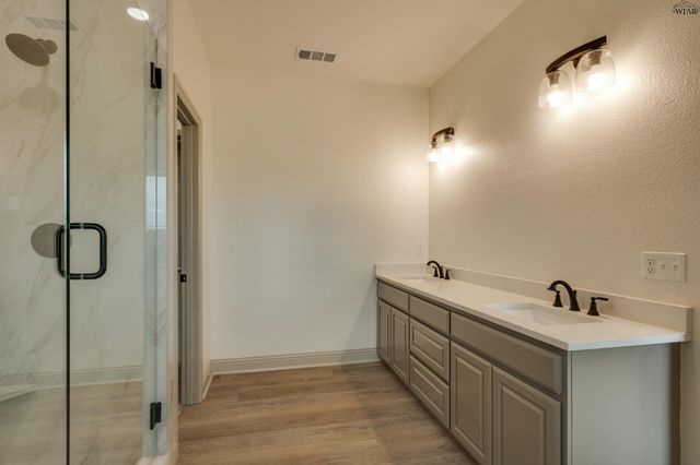 1428 AMHERST STREET, Burkburnett, TX 76354