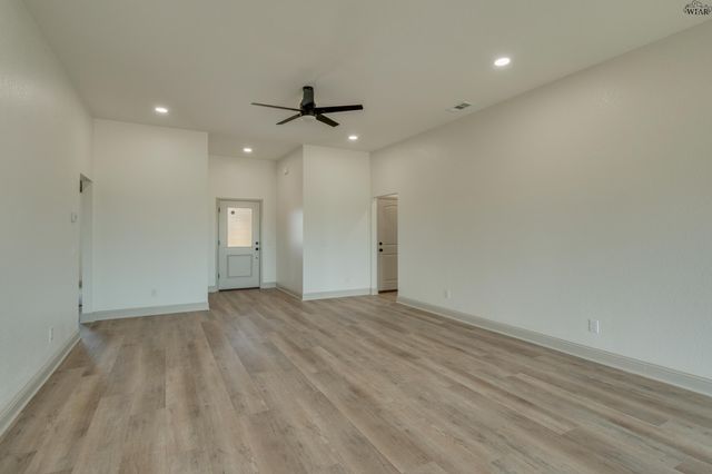 1428 AMHERST STREET, Burkburnett, TX 76354