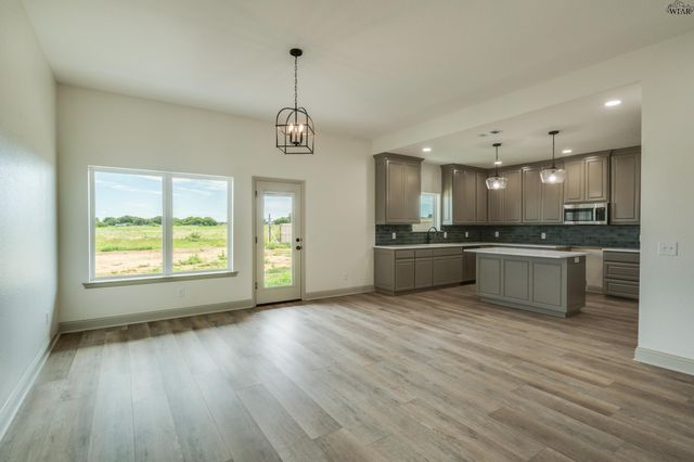 1428 AMHERST STREET, Burkburnett, TX 76354