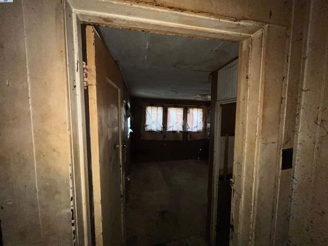 2134 E 23rd, Oakland, CA 94606