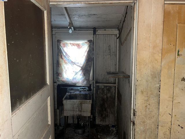 2134 E 23rd, Oakland, CA 94606