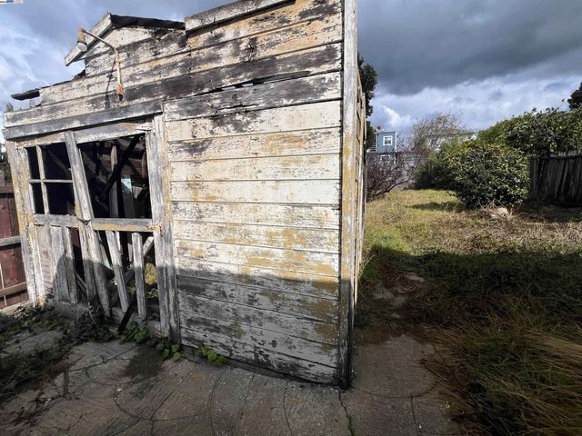 2134 E 23rd, Oakland, CA 94606