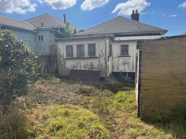 2134 E 23rd, Oakland, CA 94606