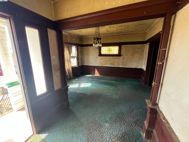 2134 E 23rd, Oakland, CA 94606