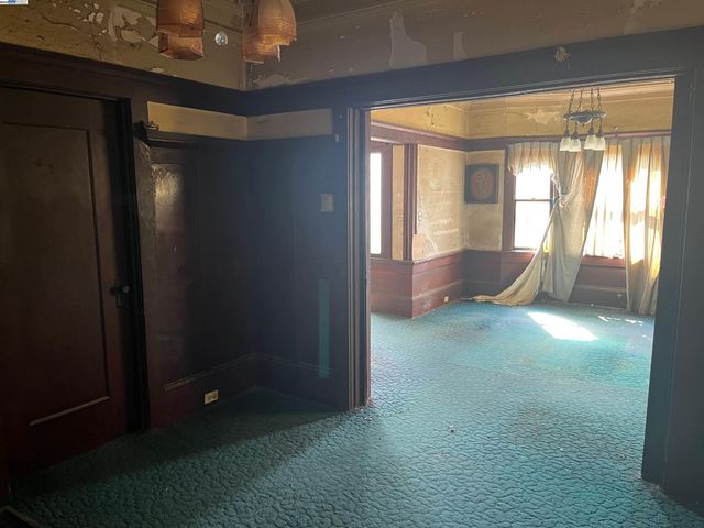 2134 E 23rd, Oakland, CA 94606