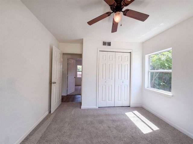 2505 Plaza Street, Arlington, TX 76010