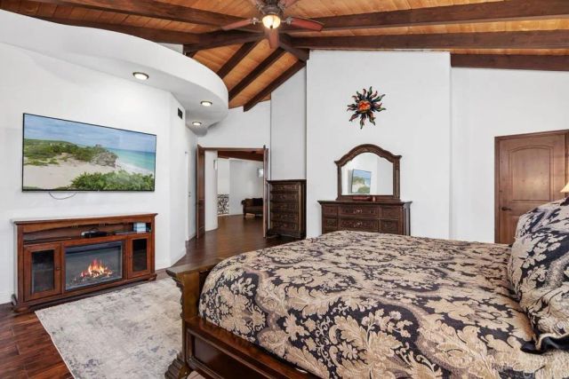 1199 Tamarack Ave, Carlsbad, CA 92008