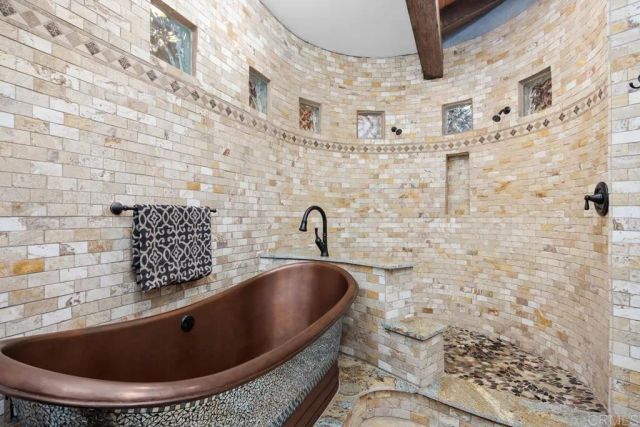 1199 Tamarack Ave, Carlsbad, CA 92008