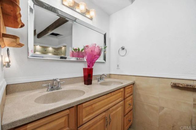 1199 Tamarack Ave, Carlsbad, CA 92008