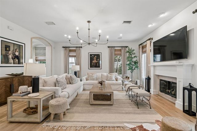 4535 W SWANN AVENUE, Tampa, FL 33609