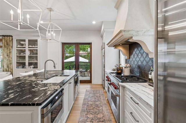 4535 W SWANN AVENUE, Tampa, FL 33609
