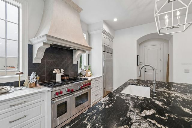 4535 W SWANN AVENUE, Tampa, FL 33609