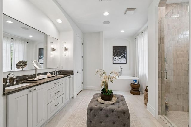 4535 W SWANN AVENUE, Tampa, FL 33609